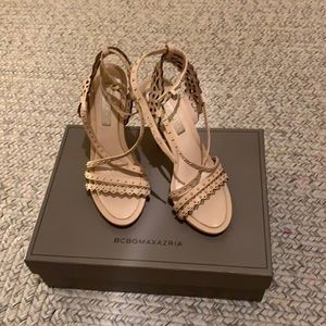 BCBG MAXAZRIA Sandals 36